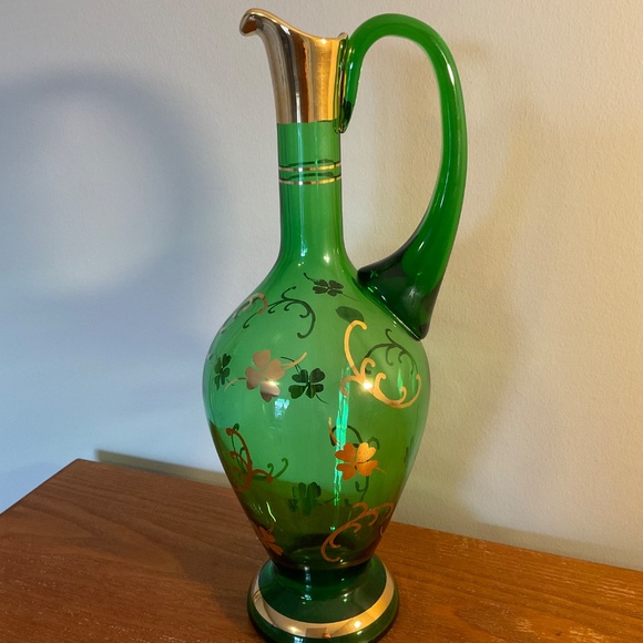 Vintage Bohemia Glass Green and Gold Four-leaf Clover Decanter - Czechoslovakia - Picture 4 of 16